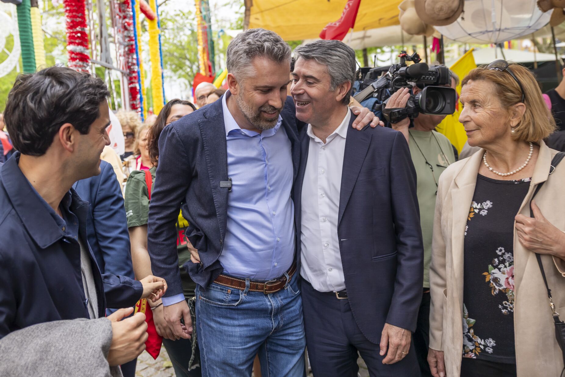 Carneiro "terá apoio de todos os militantes", mas é preciso "muito mais": "Precisamos que a população se reveja no PS novamente"
