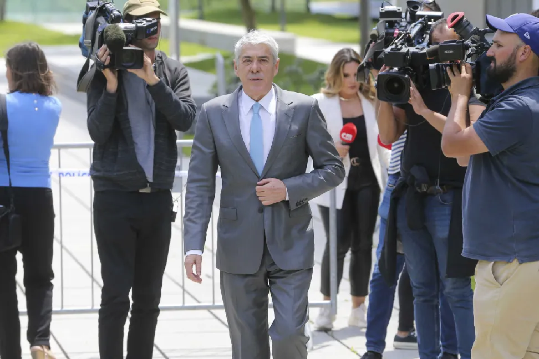 Queixa de Sócrates na Europa. "Era o que faltava um tribunal externo sobrepor-se ao direito interno de um país"