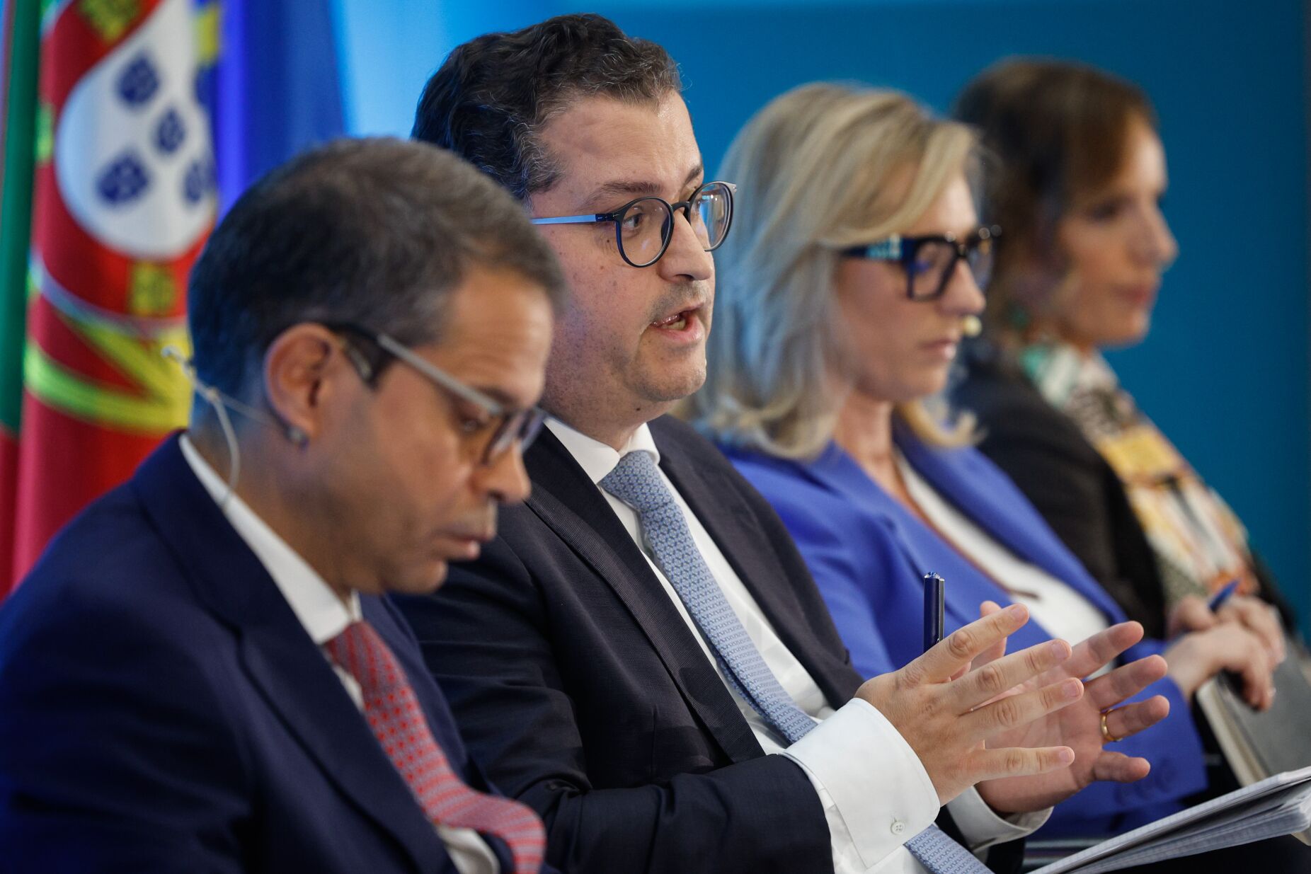 OE2025: valor dos carros sujeitos a tributação autónoma aumenta dez mil euros e taxas recuam
