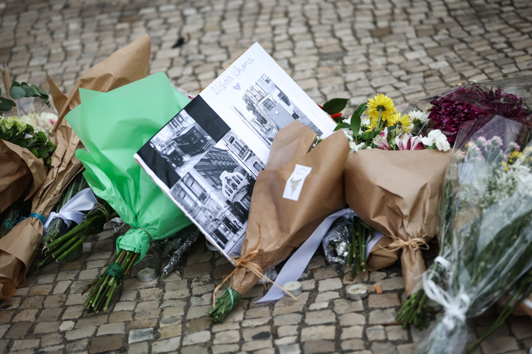 Elevador da Glória. Oposição na Câmara de Lisboa lamenta saída de Moedas durante reunião