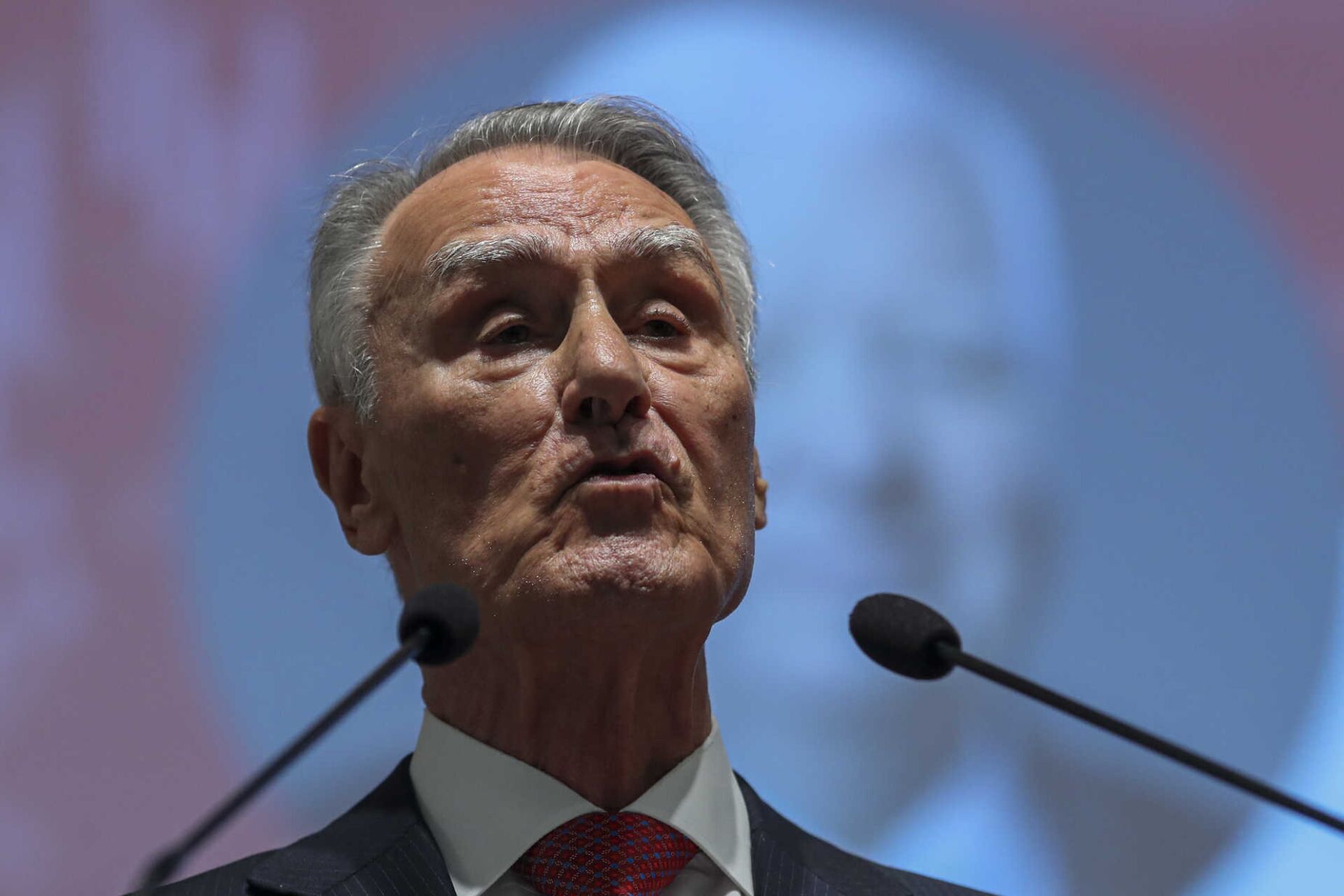 Cavaco Silva alerta que cargo de Presidente exige “qualificações específicas”