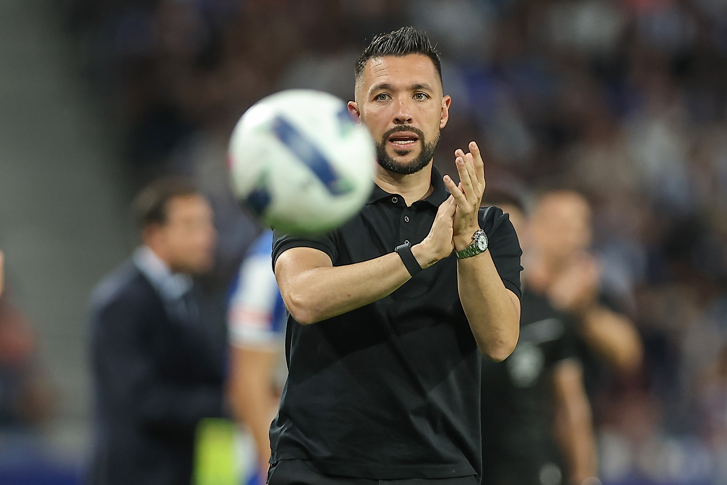 "Colocar todo o ruído para trás das costas." Farioli pede foco no Rio Ave e alerta para calendário difícil