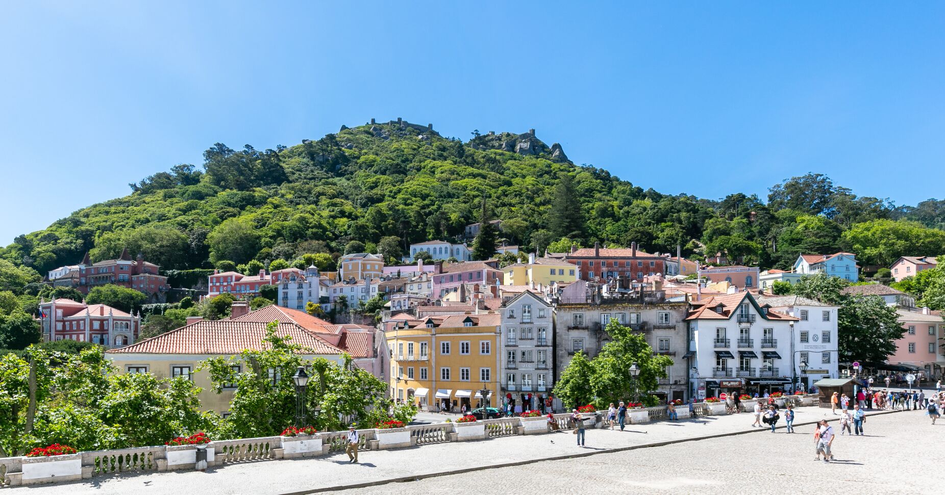 Casas acessíveis, estações recuperadas e um teleférico: o que propõem os candidatos a Sintra
