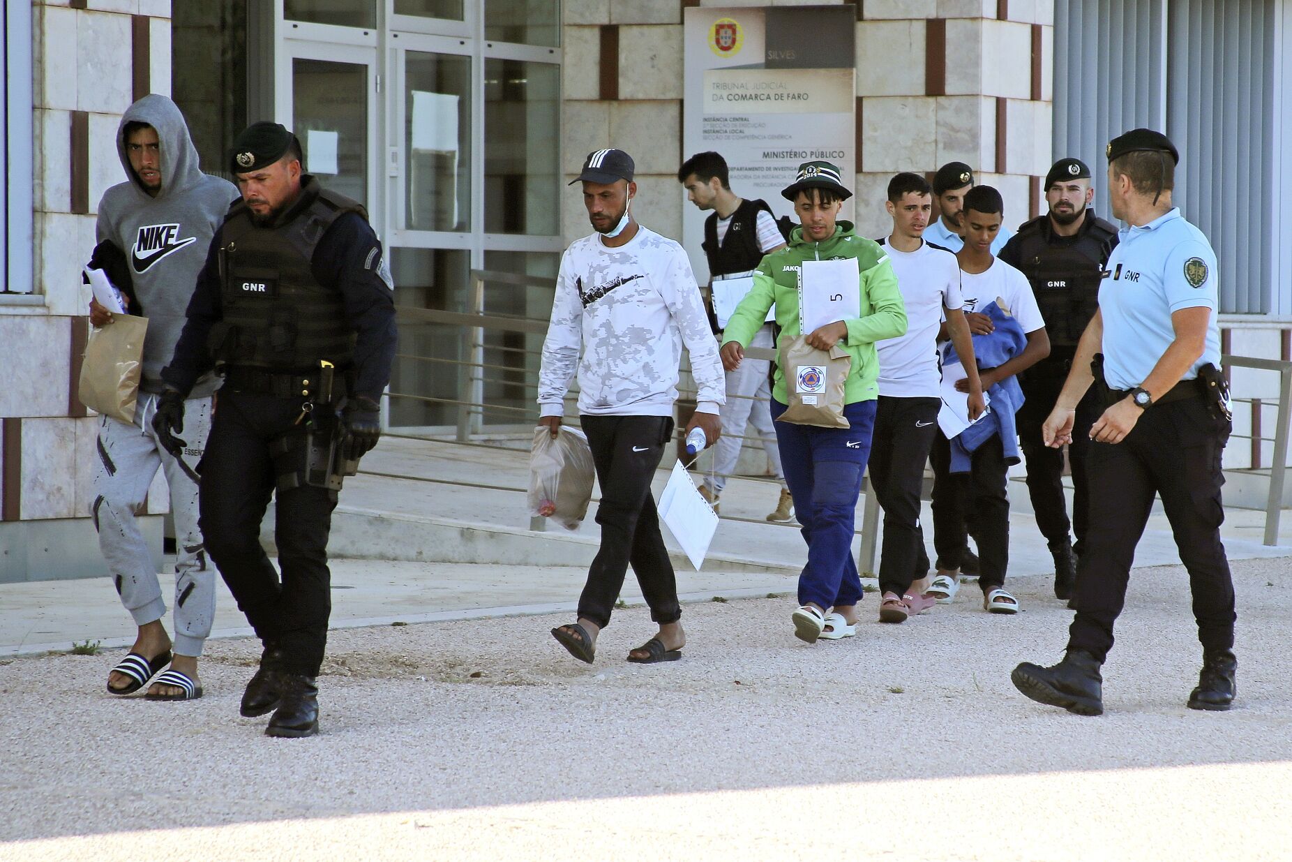 "Parece-me injusto." Autarca de Vila do Bispo que disponibilizou espaço para migrantes acusa Governo de falta de comunicação