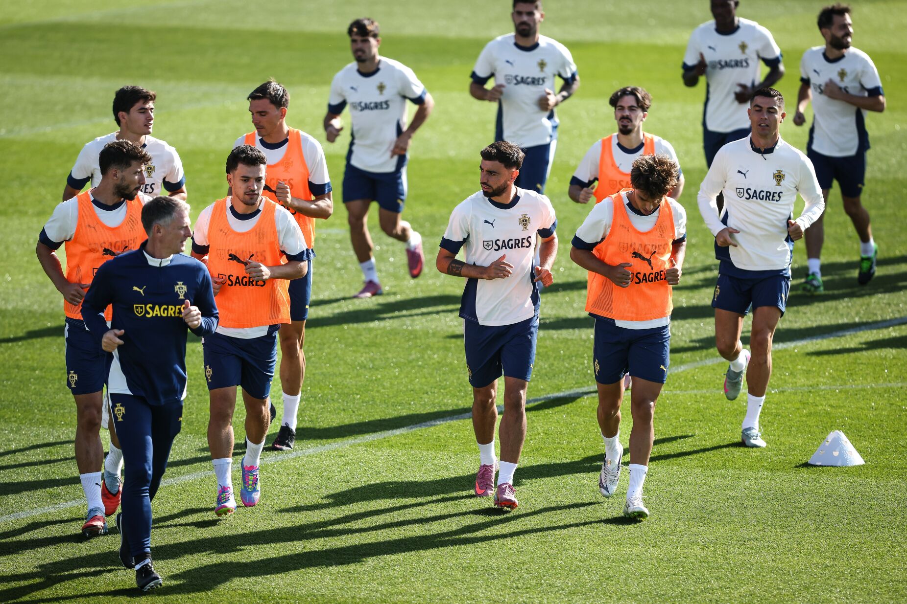 "Se Portugal estiver ao nível habitual, jogo com Arménia terá pouca história"