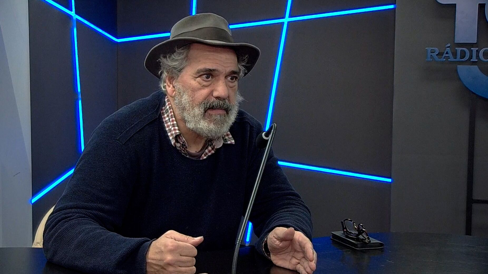 Manuel João Vieira "completamente disponível" para voltar a ser candidato presidencial