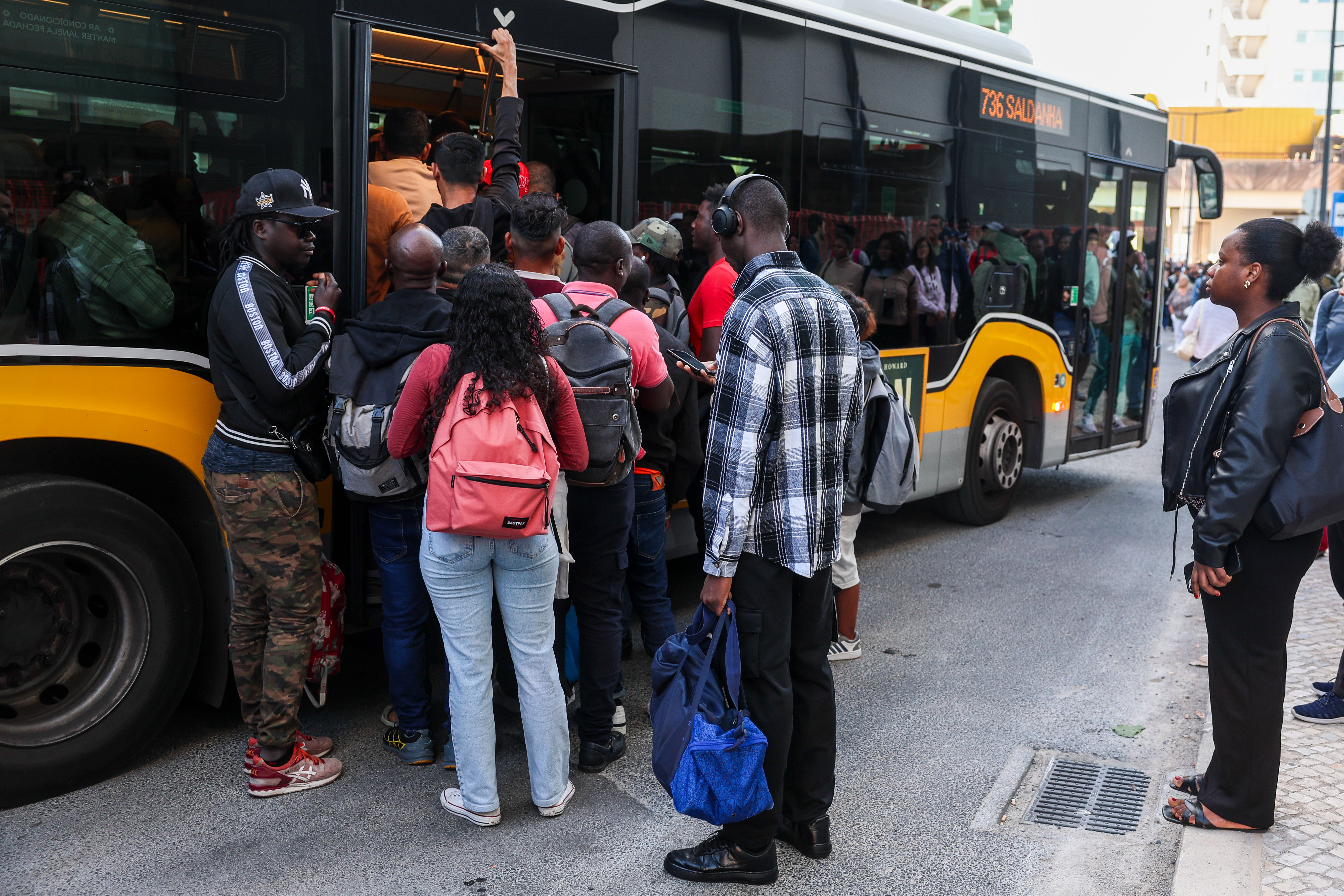 Metro de Lisboa com todas as linhas a funcionar após greve suspender serviço