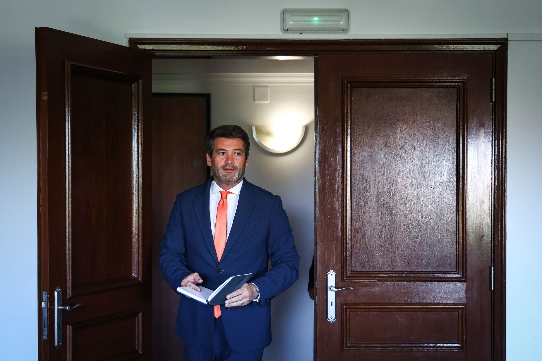 Ventura diz que alcançou “princípio de entendimento” com Montenegro sobre nacionalidade, imigração e IRS