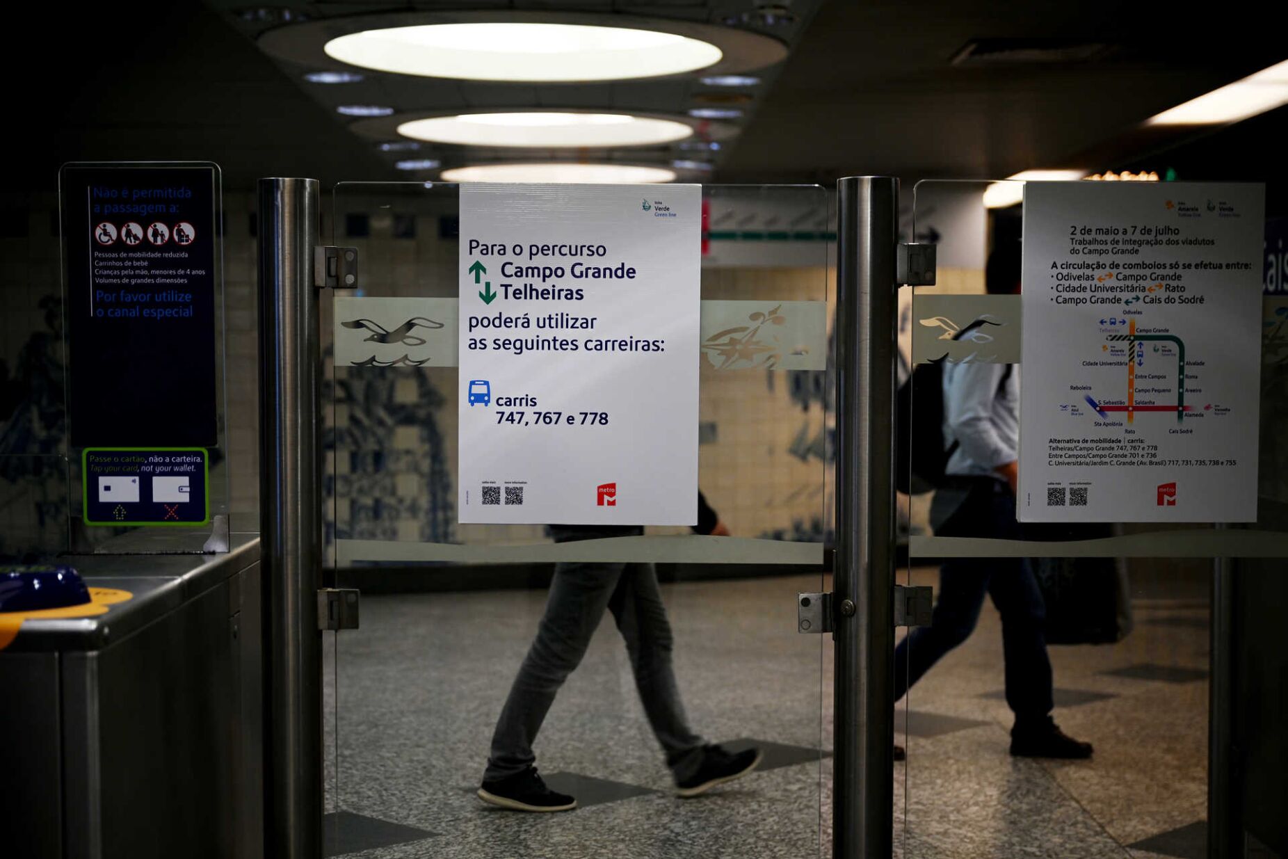 Linha amarela reabre, linha verde ainda interrompida entre as estações de Telheiras e Alameda. Metro de Lisboa abre inquérito após descarrilamento