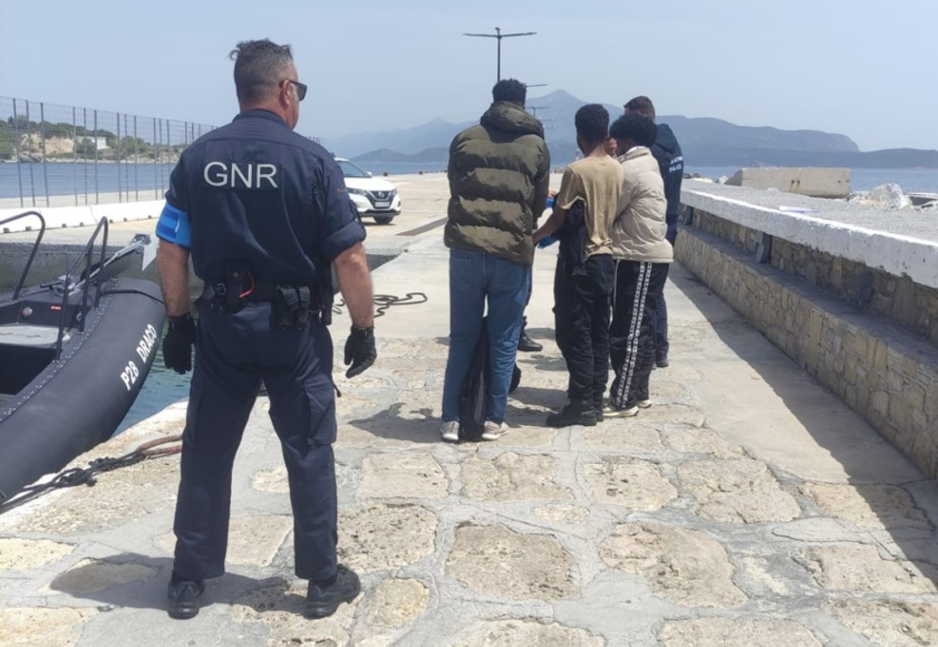 Missão da Frontex: GNR resgata três migrantes no Mar Egeu