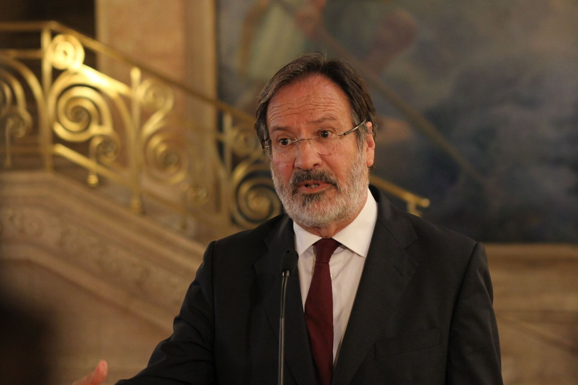 Alberto Martins: "Votar tem uma força especial. Custou muito a muita gente alcançar a possibilidade de votar, honrem-na"