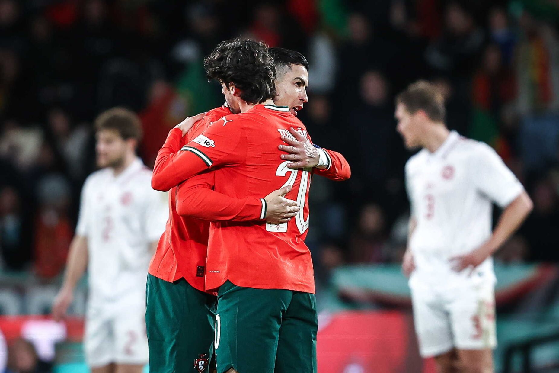 Trincão entra, faz de Ronaldo e põe Portugal na final four da Liga das Nações. Veja os golos