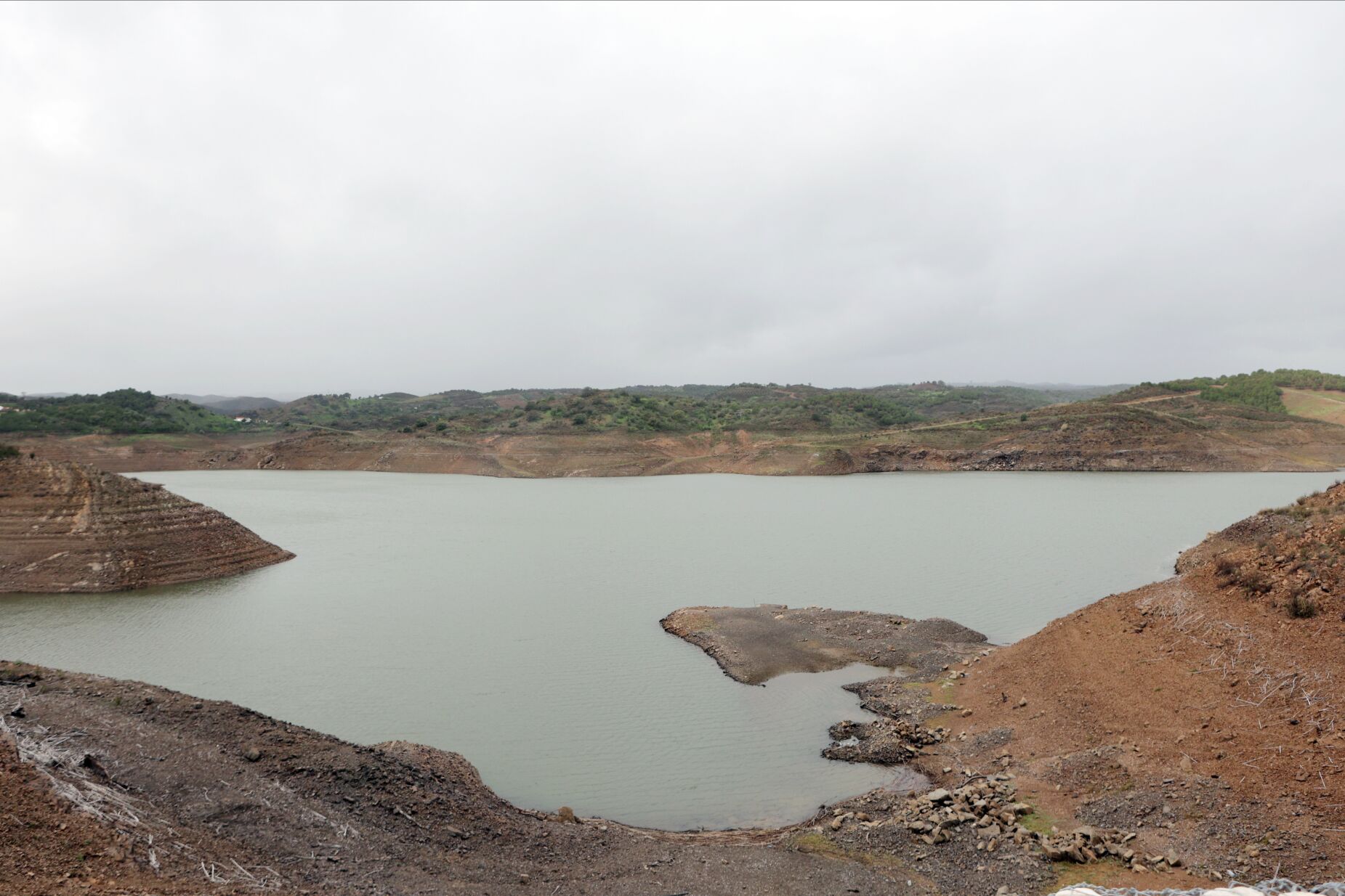 Falta de água no Algarve: ambientalistas contestam dessalinizadora