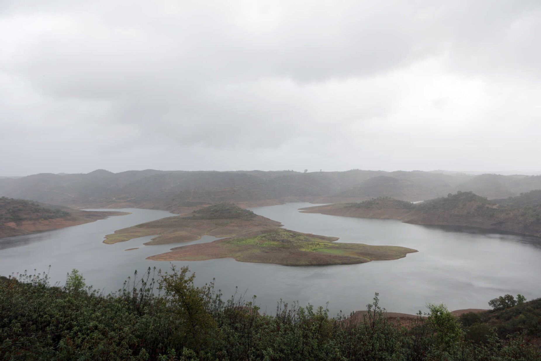 Mesmo com chuva, água nas barragens do Algarve só dá para mais um ano
