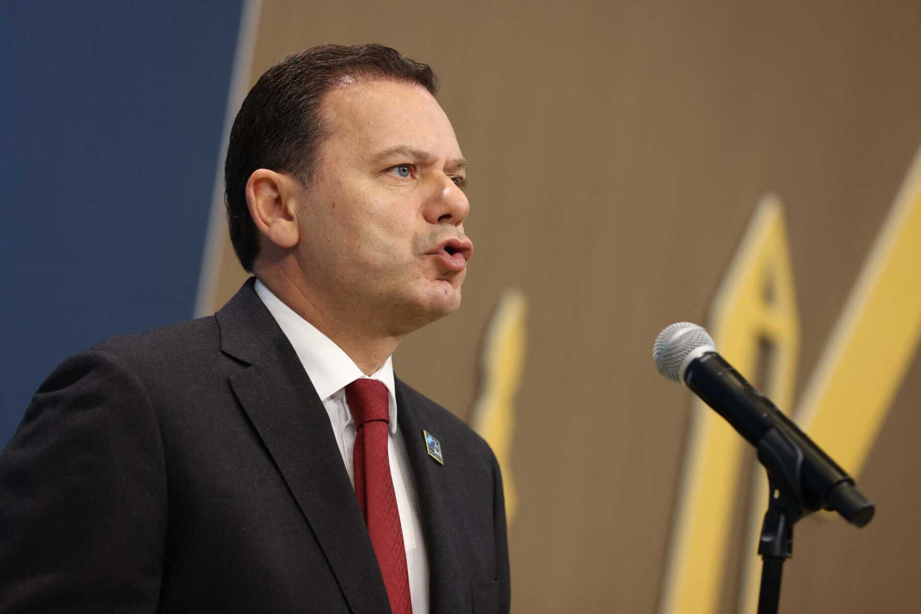 PS lidera intenções de voto, mas Montenegro é favorito para governar. Liberais sobem