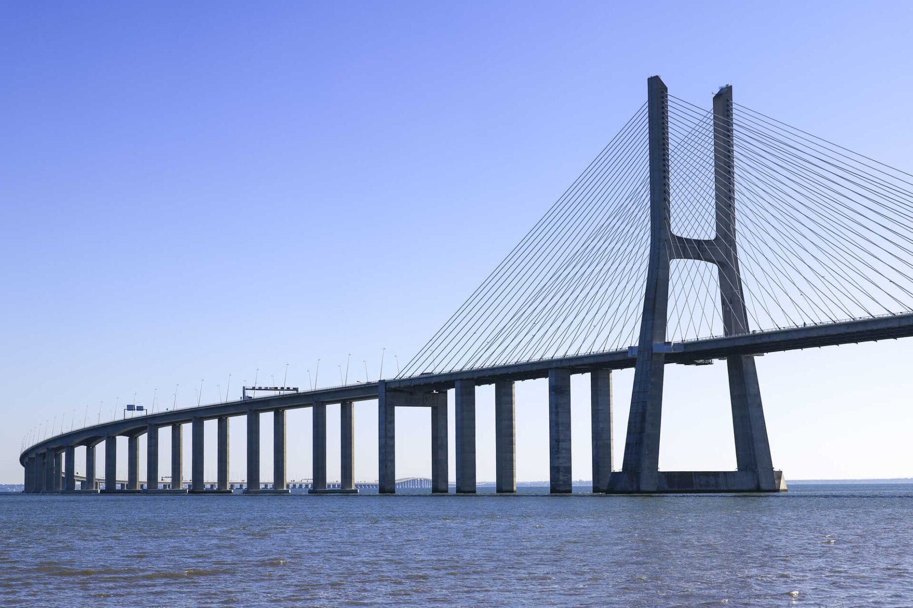 Ponte Vasco da Gama fechada ao trânsito na próxima madrugada