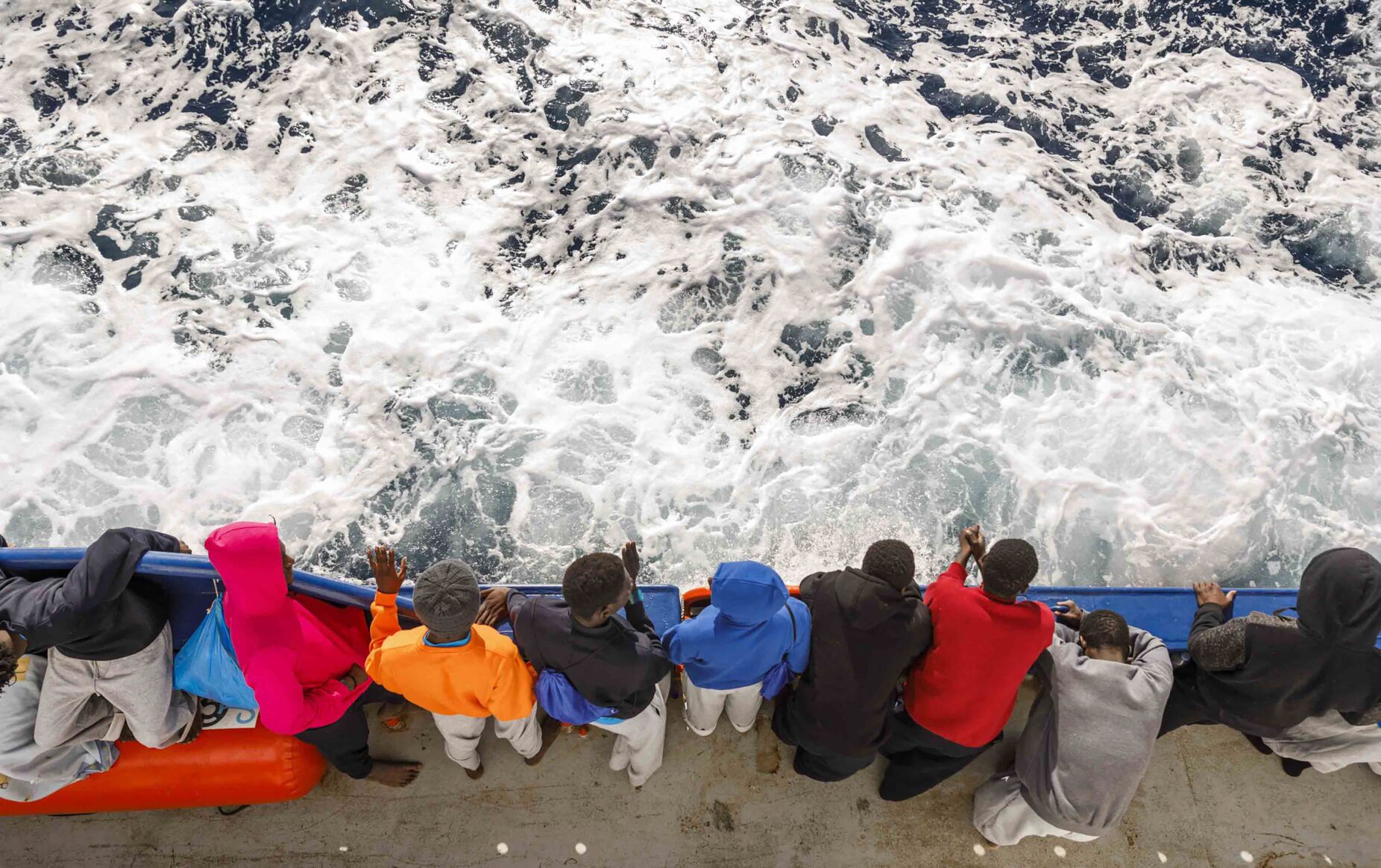 Sete migrantes encontrados mortos em praias no sul de Espanha