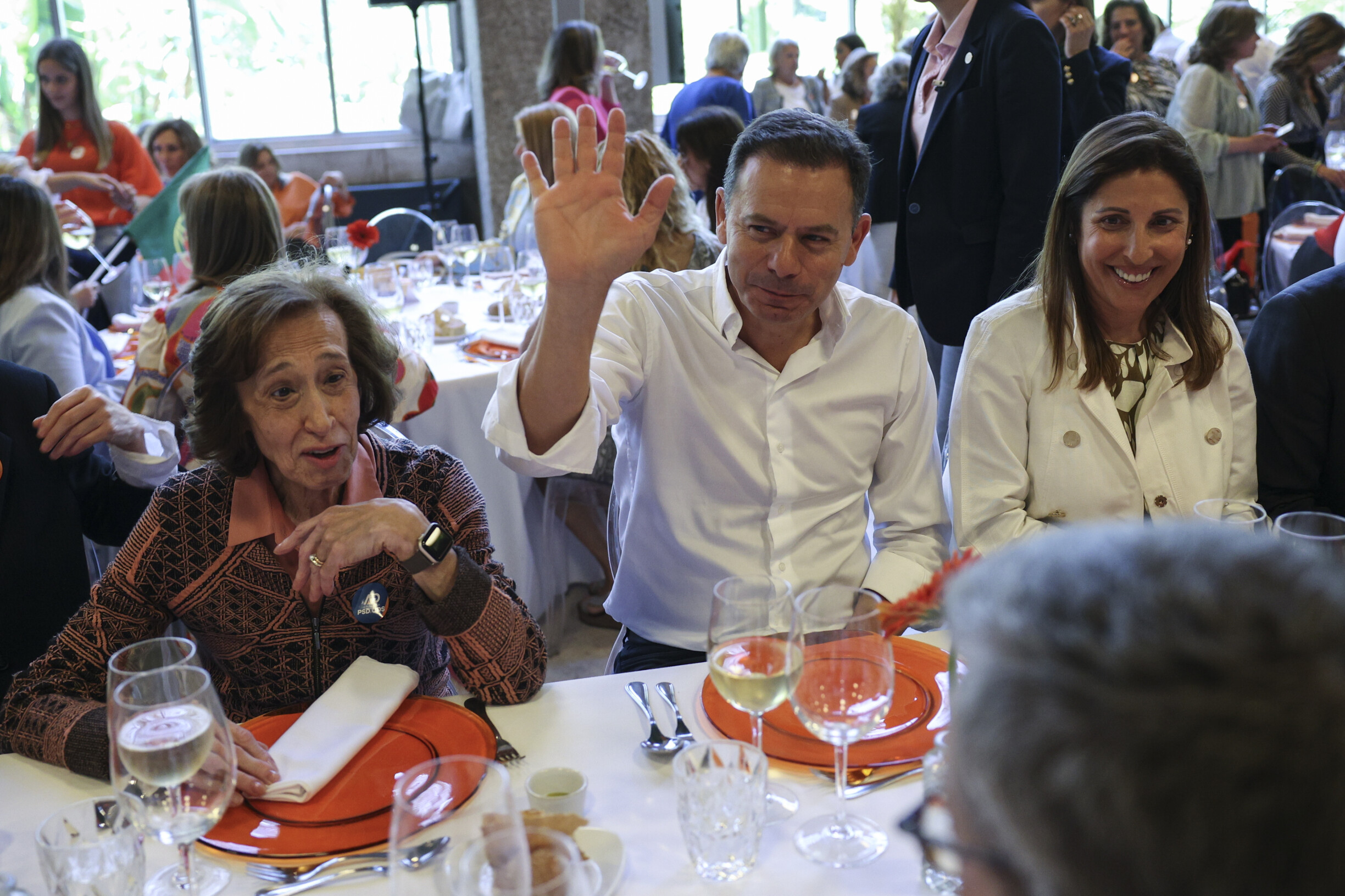 Final Poll Shock: AD Widens Gap Over PS as Chega Surges in Campaign Climax