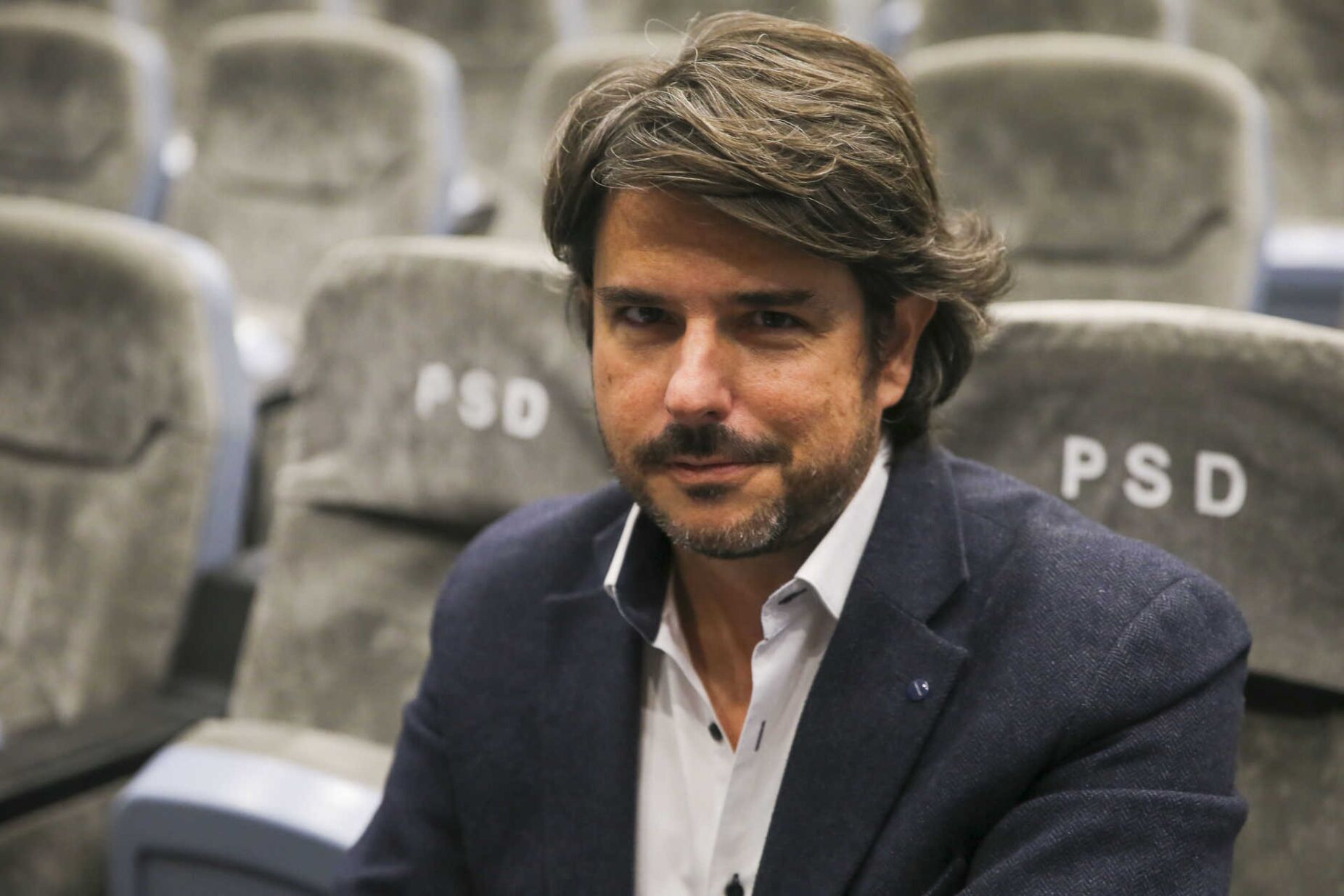 Luís Newton vai pedir suspensão de mandato de deputado do PSD