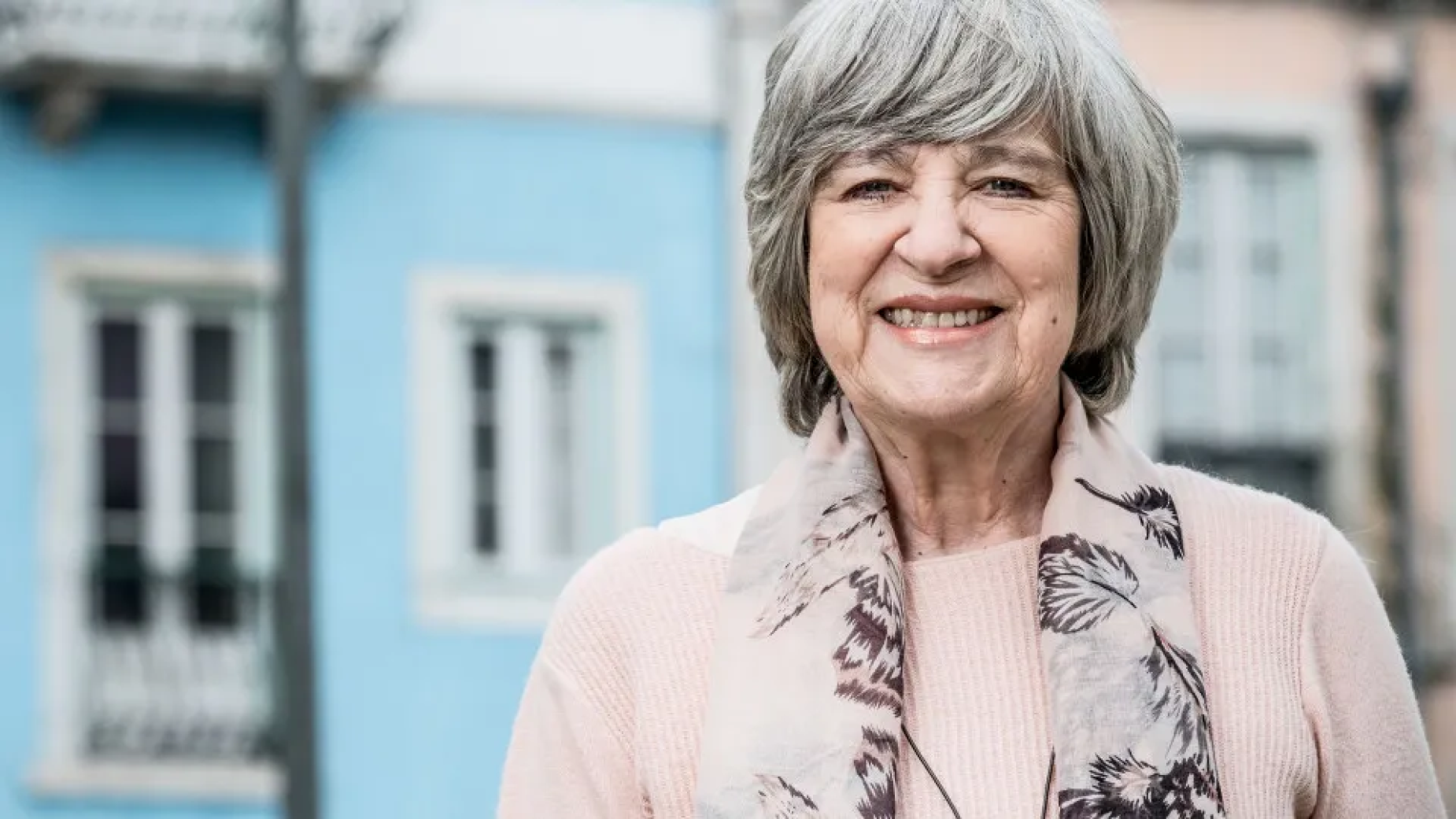 "Como é que a gente vota?" Cinquenta anos depois das primeiras eleições livres, Helena Roseta recorda "curso acelerado de democracia"