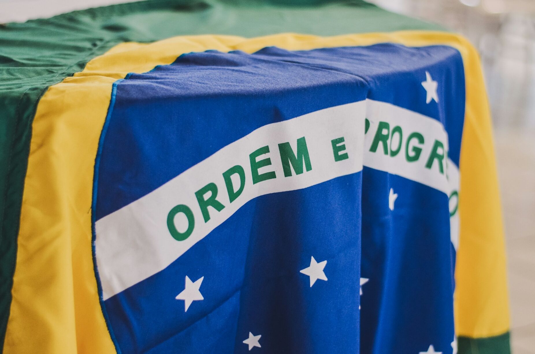 Acontece no Brasil. Nostradamus brasileiro faz sucesso internacional