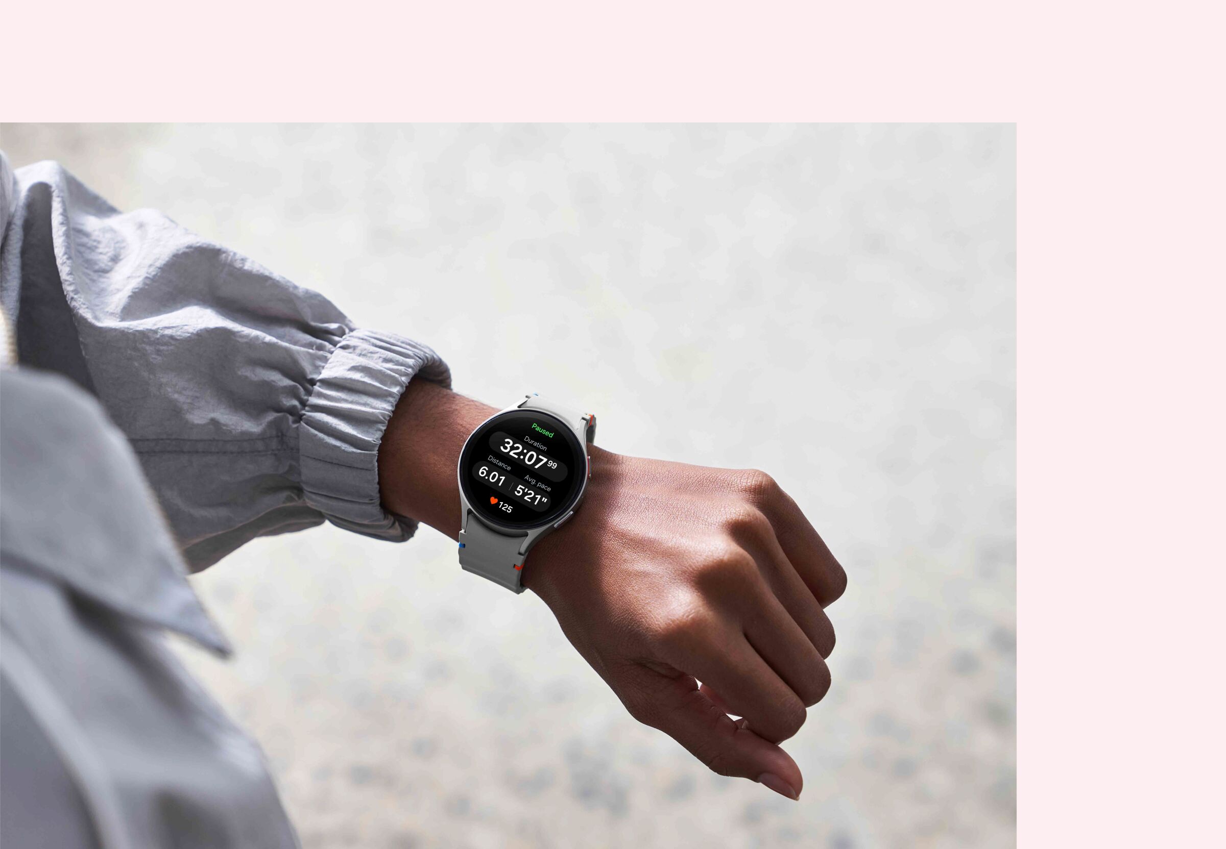 Smartwatch da Samsung &agrave; medida de mulheres ativas