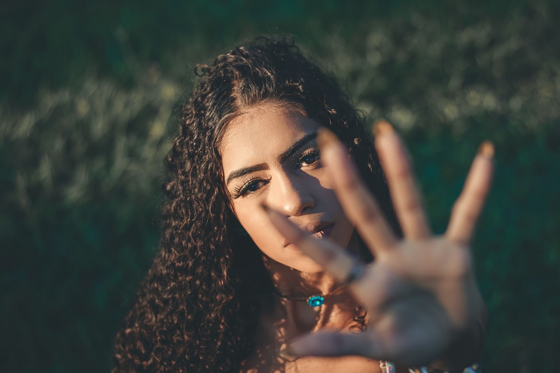9 sinais que comprovam se está a lidar com um narcisista