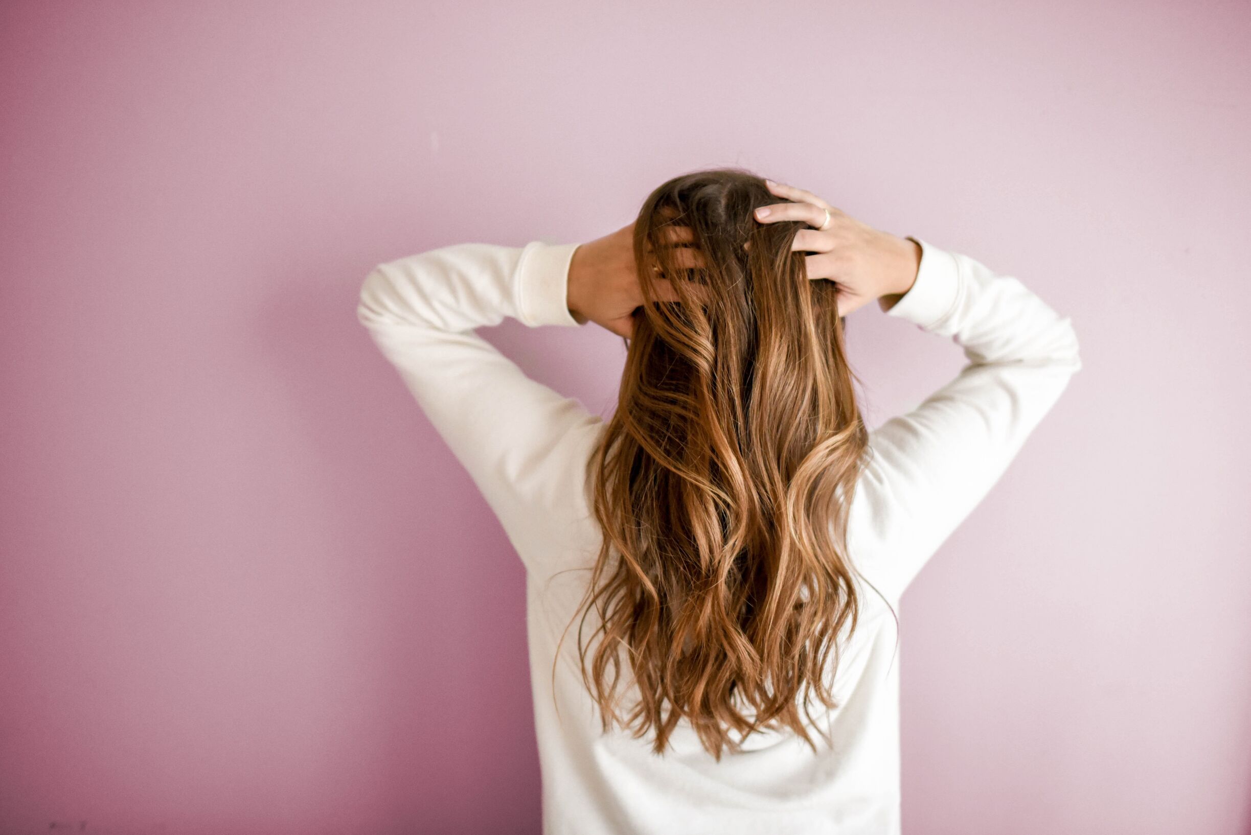 Cortar o cabelo em casa? Sim &eacute; poss&iacute;vel! Veja como