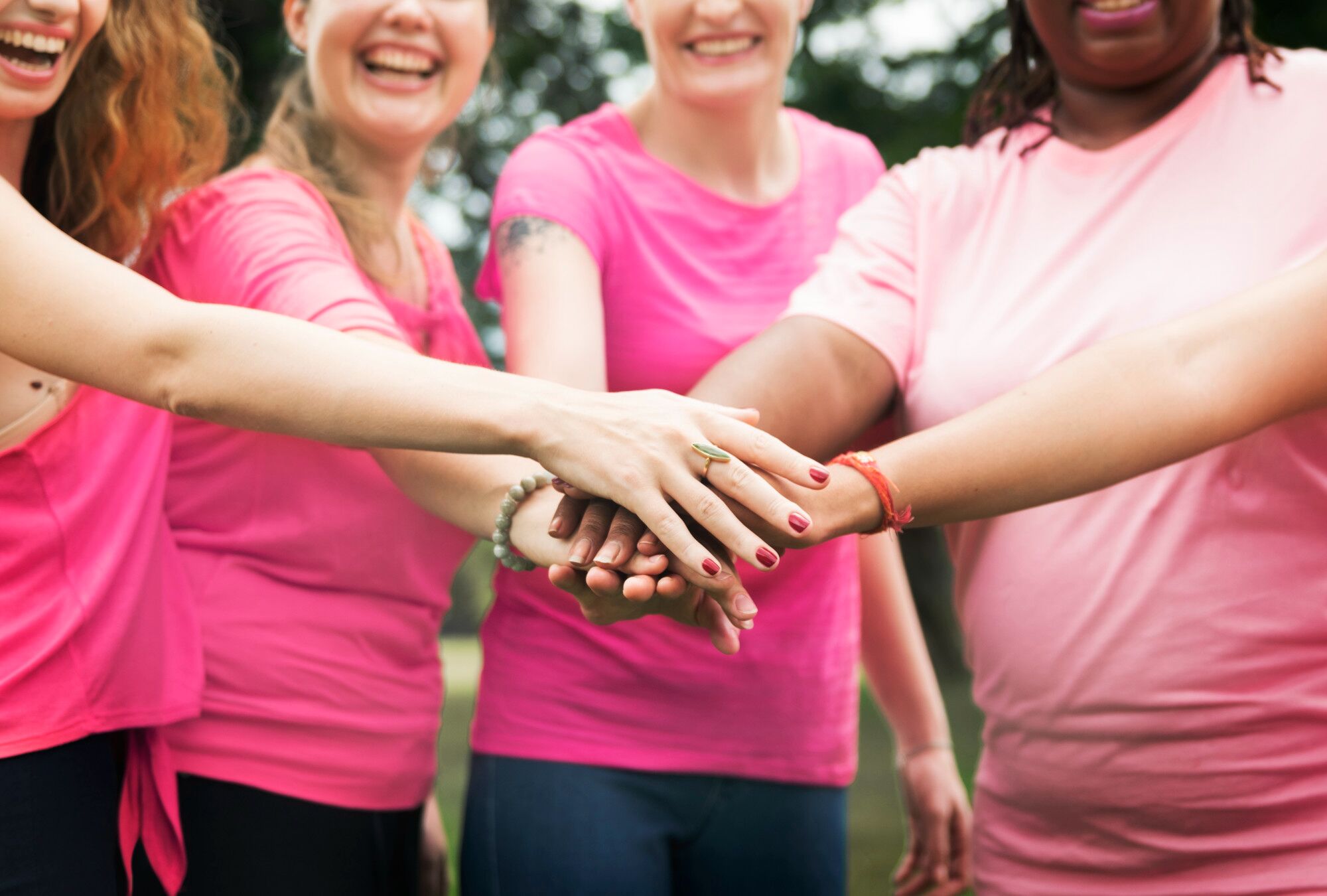 Outubro Rosa: O que importa relembrar e as atividades em que pode participar este ano