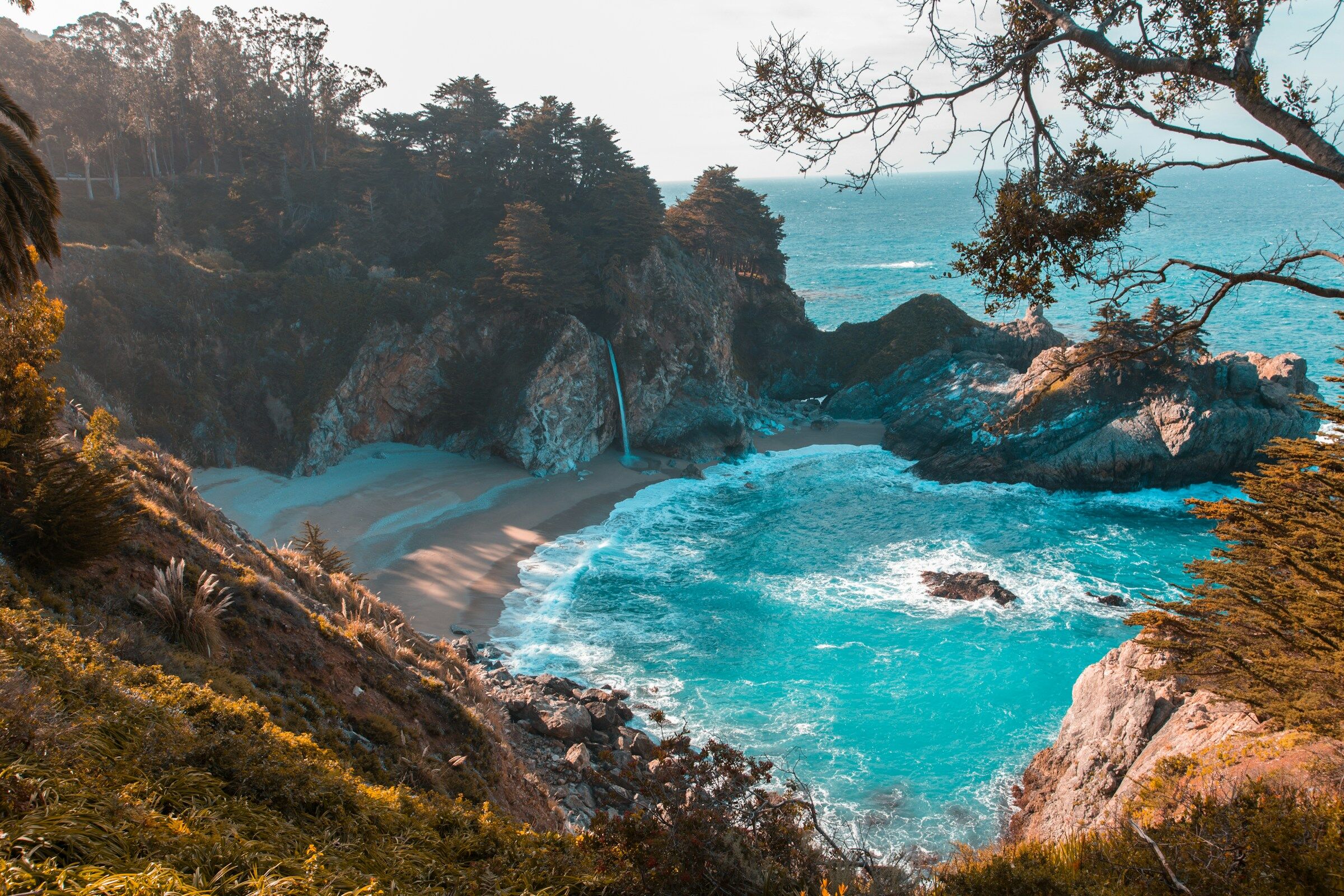 6 praias (quase) desertas em Portugal