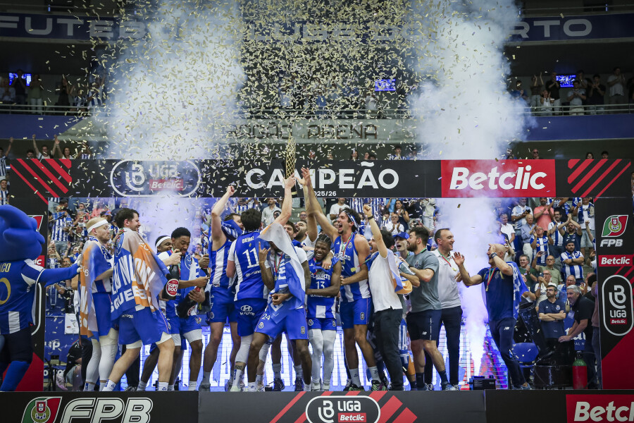 FC Porto sagra-se campeão nacional pela 13.ª vez
